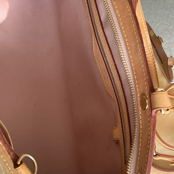 🚫SOLD🚫💎Louis Vuitton Monogram Vernis Rose Florentine Blair 2 Way Bag 💎 - Picture 8 of 16